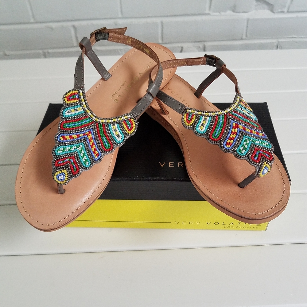 Very Volatile Zahara Thong Strappy Sandals NWT 8